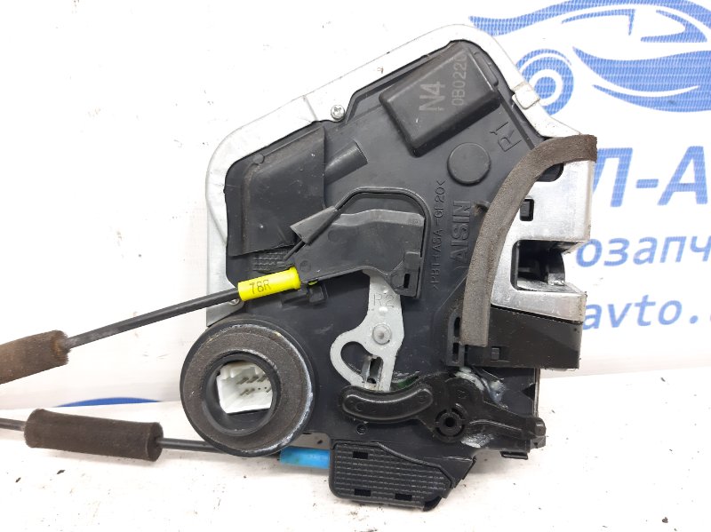 Замок двери задний правый Toyota Avensis T27 1.8 бензин 2ZRFAE Замок двери задний правый Toyota Avensis T27 1.8 бензин 2ZRFAE