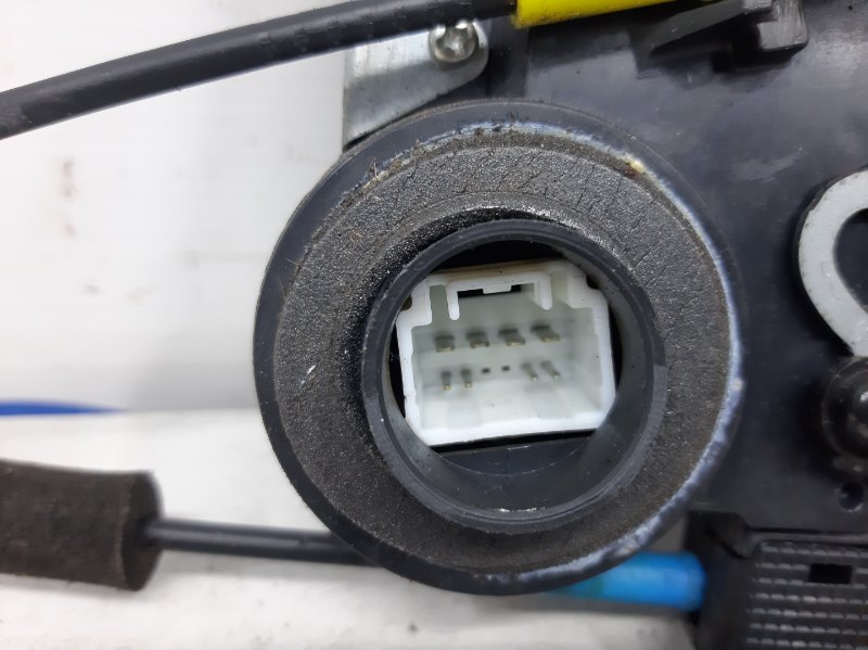 Замок двери задний правый Avensis 2009-2018 T27 1.8 бензин 2ZRFAE Замок двери задний правый Avensis 2009-2018 T27 1.8 бензин 2ZRFAE