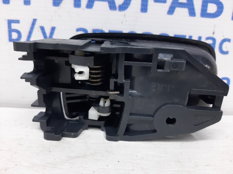 Ручка двери внутренняя левая Lancer 2003-2009 9 1.6 бензин 4G18
