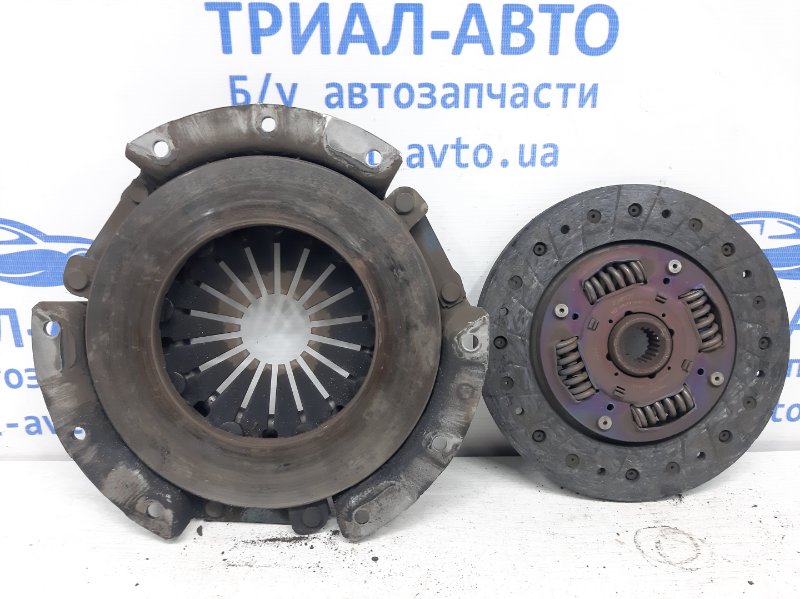 Корзина сцепления+Диск сцепления Mitsubishi Lancer 2003-2009 9 1.6 бензин 4G18 MR980023 Б/У