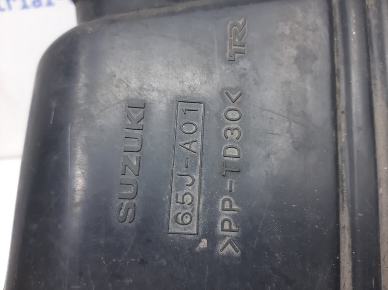 Корпус воздушного фильтра Grand Vitara 2005-2016 JT 2.0 Бензин J20A Корпус воздушного фильтра Grand Vitara 2005-2016 JT 2.0 Бензин J20A