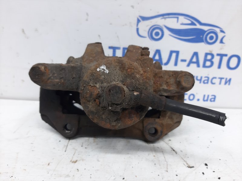 Суппорт передний левый Grand Vitara 2005-2016 JT 2.0 Бензин J20A Суппорт передний левый Grand Vitara 2005-2016 JT 2.0 Бензин J20A