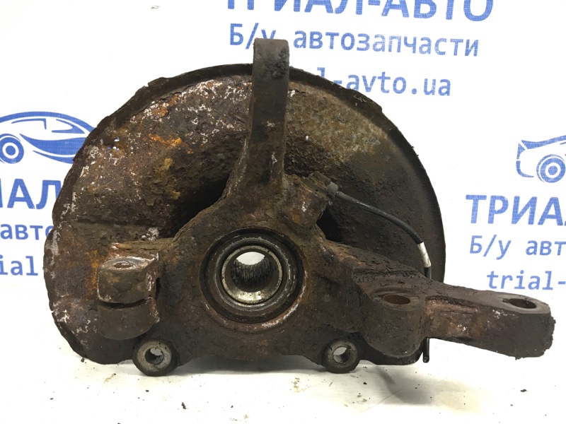 Кулак поворотный левый со ступицей Mitsubishi Outlander 2012-2021 GF 2.2 diesel 4N14 4156A067 Б/У