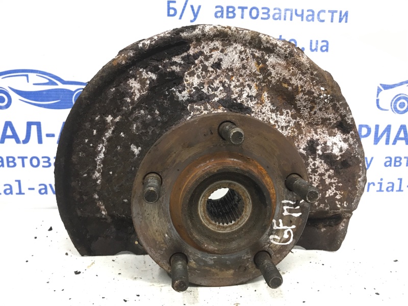 Кулак поворотный левый со ступицей Outlander 2012-2021 GF 2.2 diesel 4N14