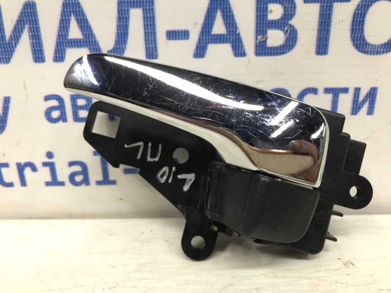Ручка двери внутренняя левая Mitsubishi Lancer 2007-2017 10 1.8 бензин 4b11 MN105359 Б/У
