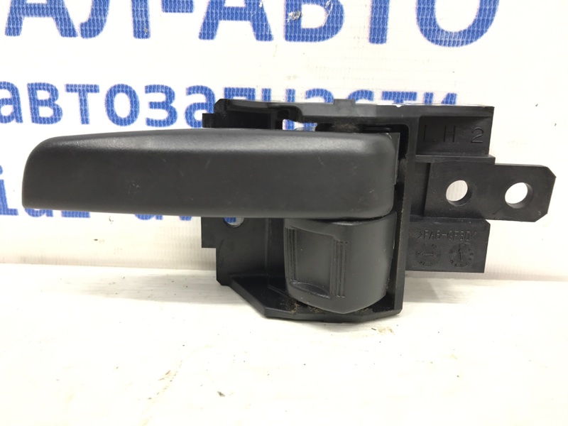 Ручка двери внутренняя левая Mitsubishi Outlander 2012-2021 GF 2.2 diesel 4N14 5716A477XA Б/У