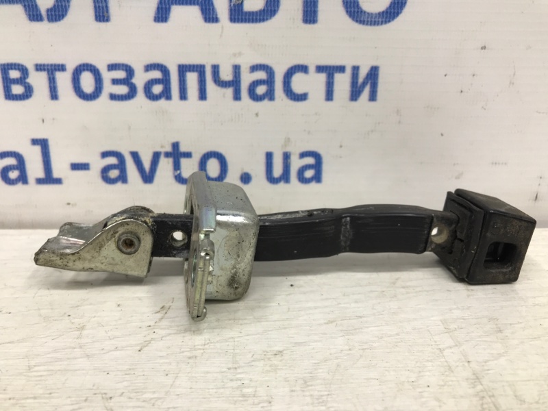 Ограничитель двери передний правый Mitsubishi Lancer 2007-2017 10 1.8 бензин 4b11 5702A079 Б/У
