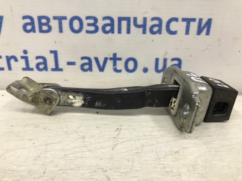 Запчасть ограничитель двери передний левый Mitsubishi Lancer 2007-2017 10 1.8 бензин 4b11 5702A079 Б/У Ограничитель двери передний левый Mitsubishi Lancer 2007-2017 10 1.8 бензин 4b11 5702A079 Б/У