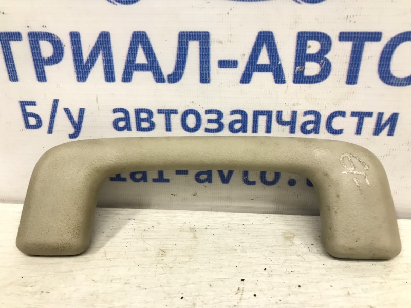 Ручка потолка Mitsubishi Outlander 2012-2021 GF 2.2 diesel 4N14 7610A111YA Б/У