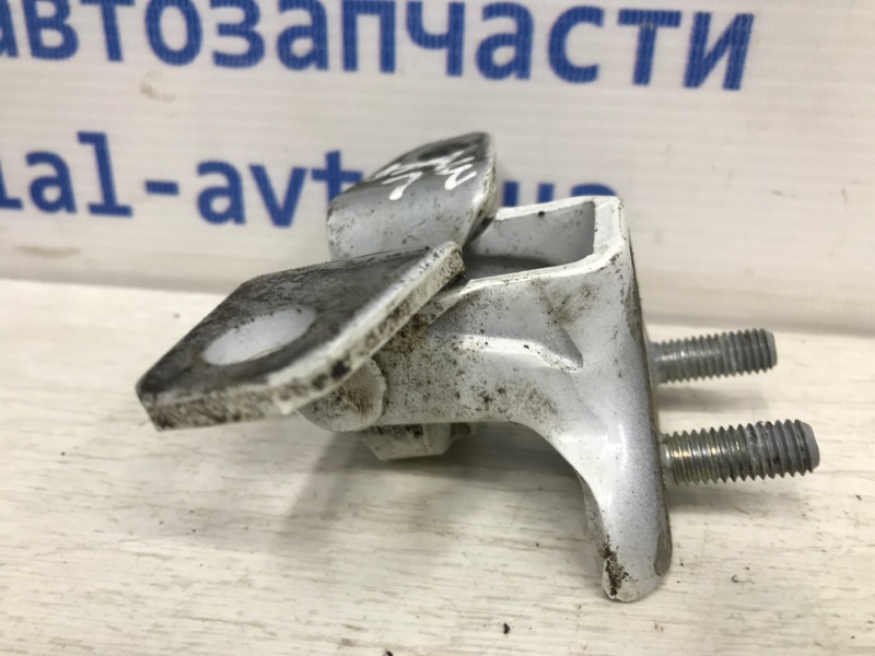 Петля двери задней левой верхняя Mitsubishi Outlander GF 2.2 diesel 4N14
