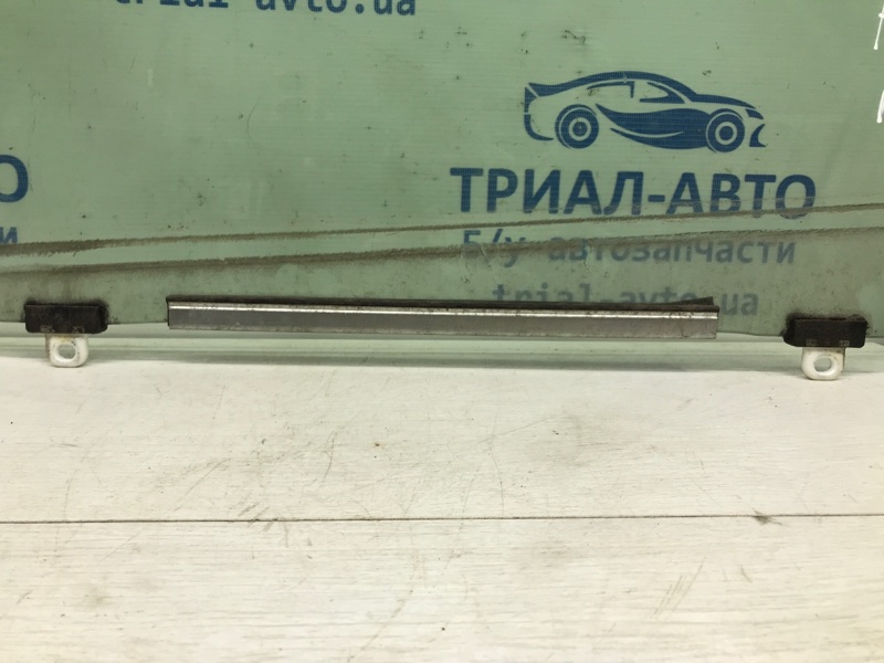 Стекло двери переднее левое RAV 4 2005-2012 A30 2.2 diesel 2ADFTV
