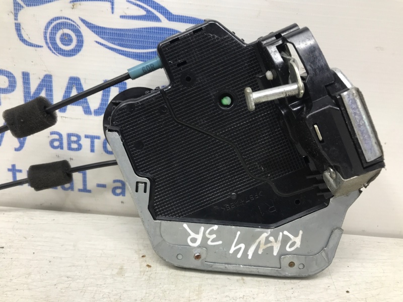 Замок двери задний правый RAV 4 2005-2012 A30 2.2 diesel 2ADFTV