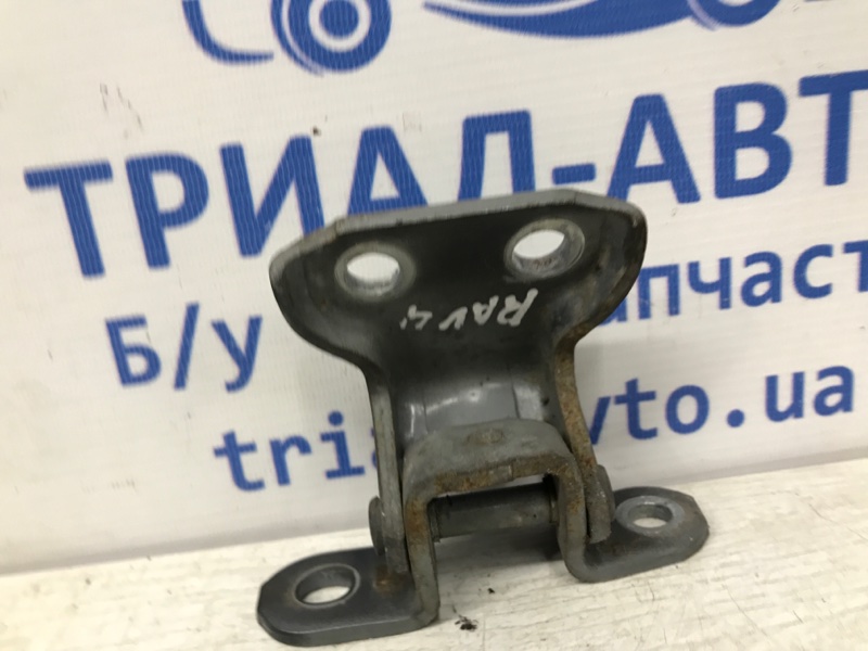 Петля двери передней правой верхняя Toyota RAV 4 A30 2.2 diesel 2ADFTV Петля двери передней правой верхняя Toyota RAV 4 A30 2.2 diesel 2ADFTV