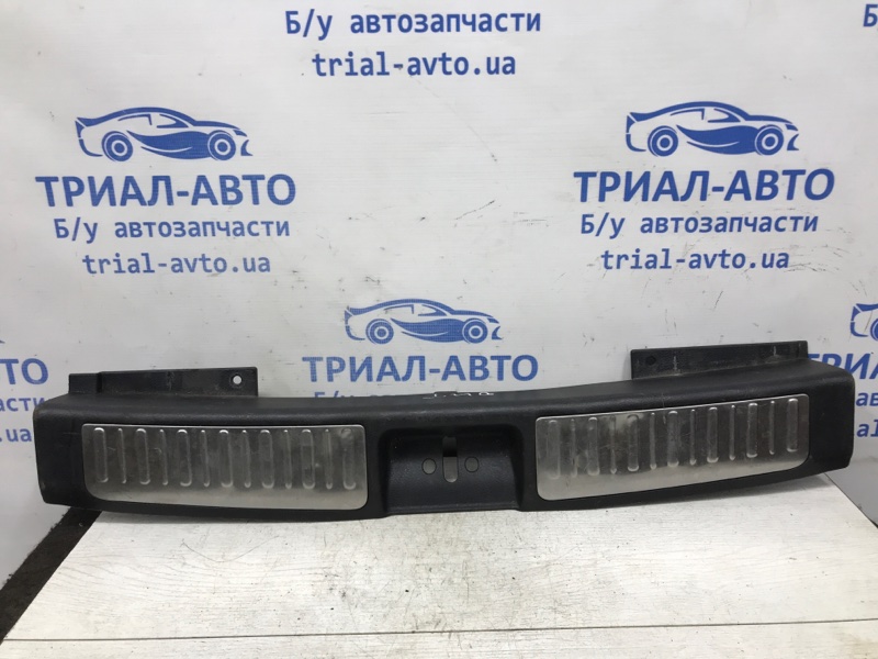 Накладка задней панели Mitsubishi Outlander 2003-2007 CU 2.4 бензин 4G69 MN151050HA Б/У