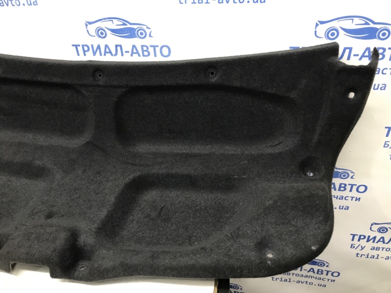 Обшивка крышки багажника Toyota Avensis T27 2.0 diesel