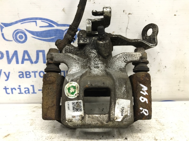 Суппорт задний правый Mazda 6 2012- GJ 2.2 diesel GHY92698ZB Б/У