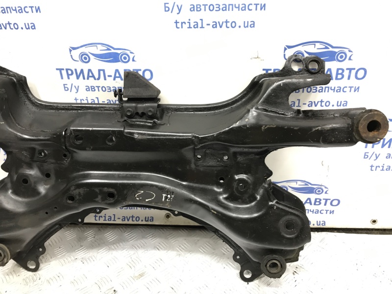 Балка передней подвески Toyota Avensis T27 2.0 diesel
