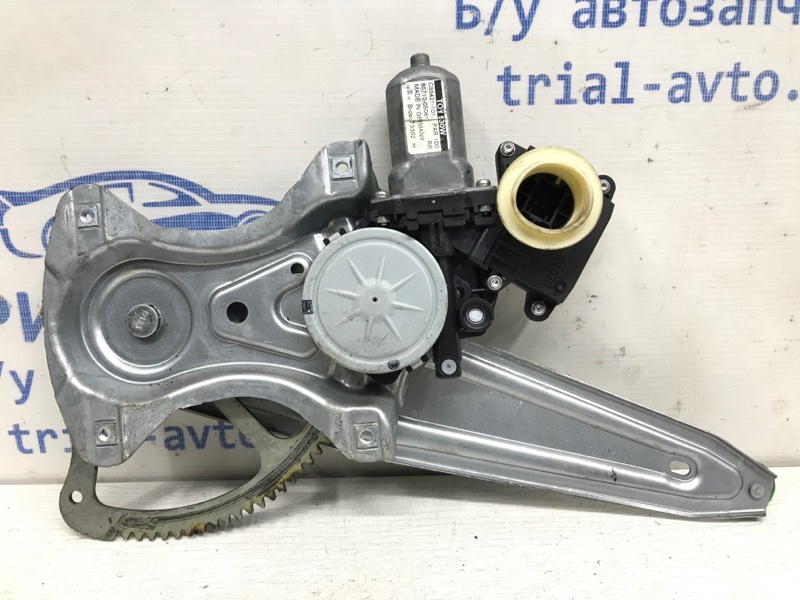 Стеклоподъемник задний правый Toyota Avensis 2009-2018 T27 2.0 diesel 6983005131 Б/У