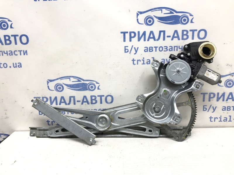 Стеклоподъемник передний правый Toyota Avensis 2009-2018 T27 2.0 diesel 6981005071 Б/У
