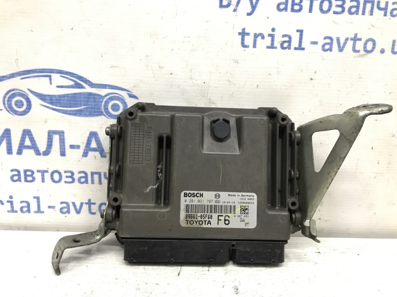 Блок управления двигателем Toyota Avensis 2009-2018 T27 2.0 diesel 8966105F60 Б/У