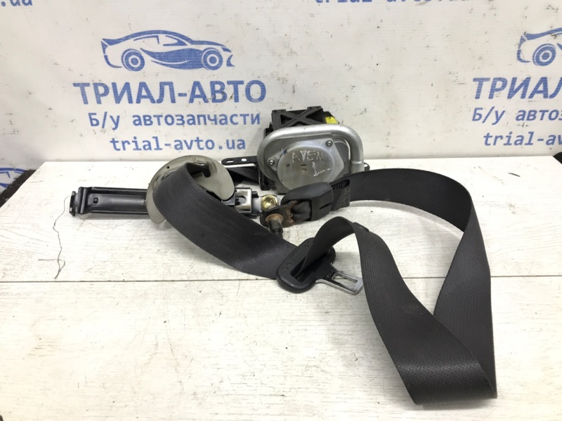 Ремень безопасности передний левый Toyota Avensis 2003-2009 T25 2.2 diesel 2ADFTV 7322005051C0 Б/У