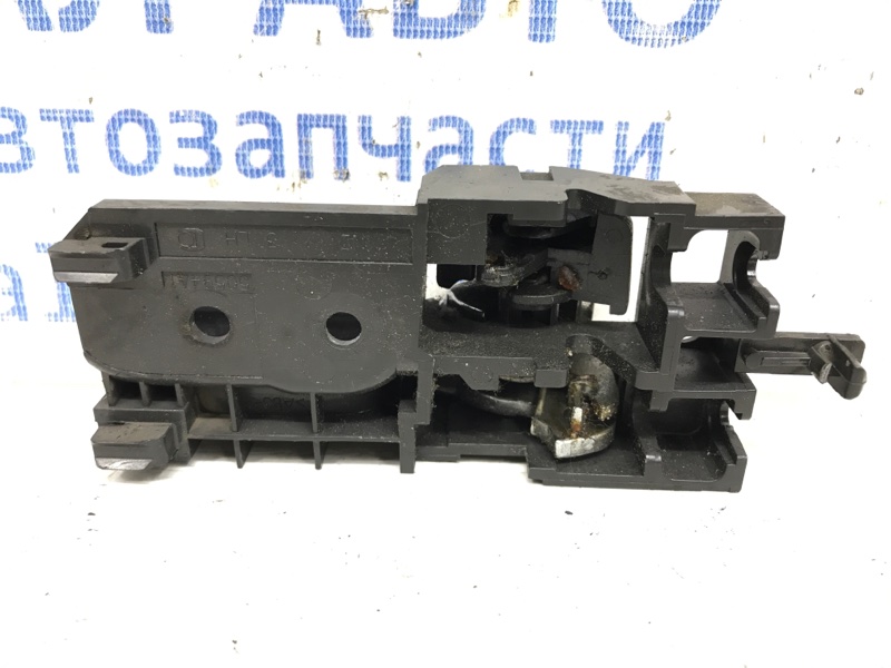 Ручка двери внутренняя левая Toyota Avensis T25 2.2 diesel 2ADFTV