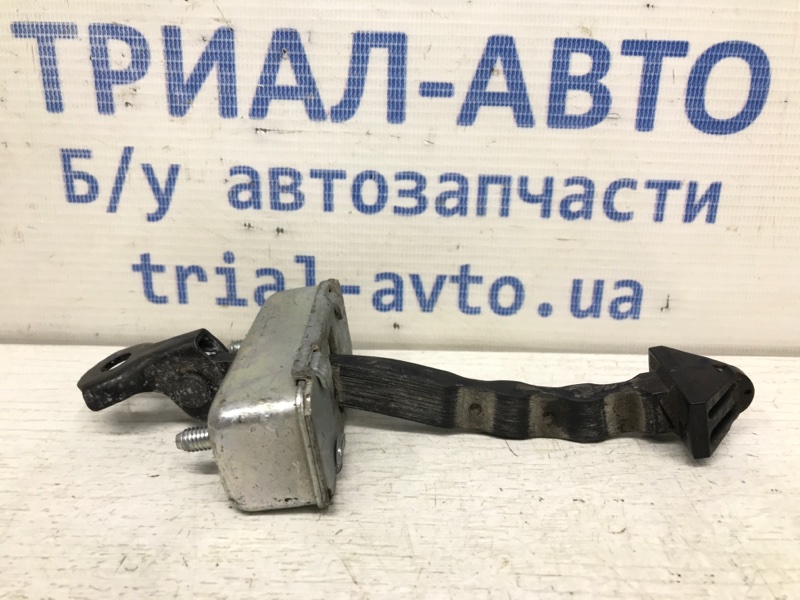 Ограничитель двери задний правый Mazda 6 2012- GJ 2.2 diesel GHP972270 Б/У