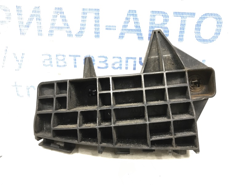 Кронштейн бампера задний правый Toyota Avensis 2009-2018 T27 2.0 diesel Б/У