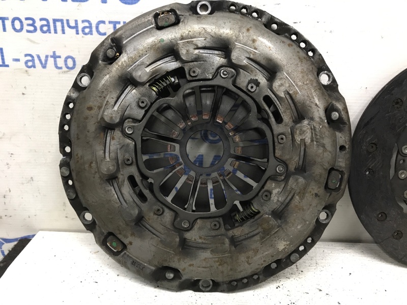 Корзина сцепления+Диск сцепления Avensis 2003-2009 T25 2.2 diesel 2ADFTV