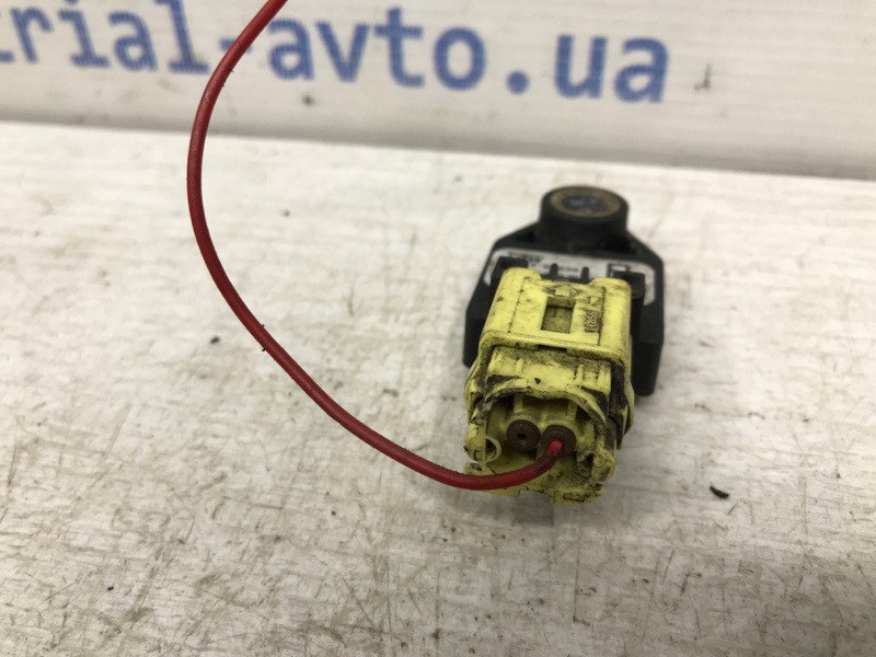 Датчик удара (AIRBAG) Avensis 2009-2018 T27 2.0 diesel