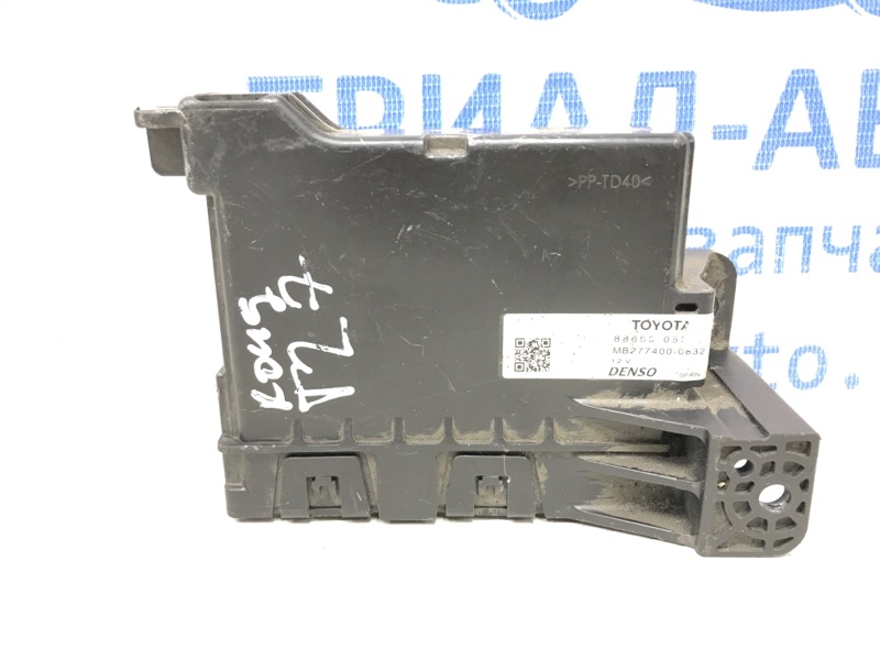 Блок управления кондиционером Toyota Avensis 2009-2018 T27 2.0 diesel 8865005252 Б/У