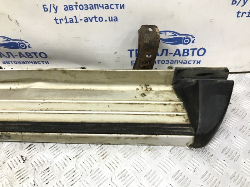 Подножка левая L200 2006-2015 KB 2.5 дизель 4D56U