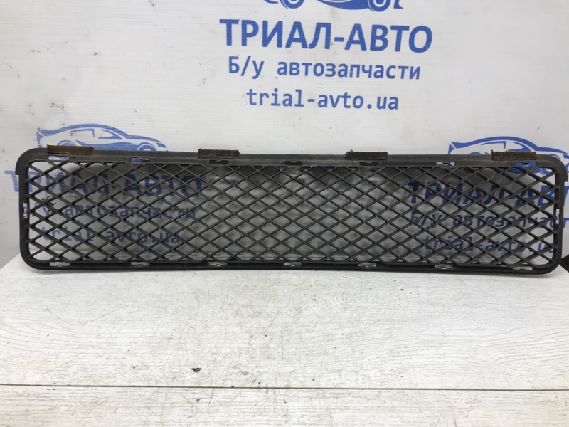 Решетка бампера центральная Tucson 2004-2009 JM 2.0 diesel D4EA МКПП