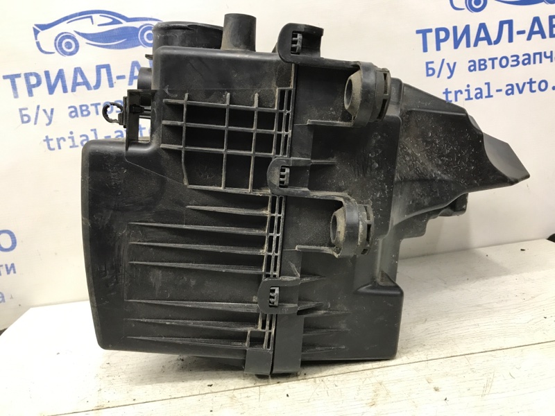 Корпус воздушного фильтра Mazda CX 5 KE 2.2 diesel