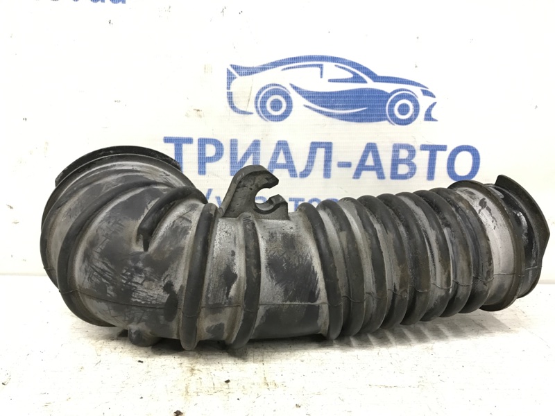 Патрубок воздушного фильтра Mazda CX 5 2011-2017 KE 2.2 diesel SH0113221 Б/У