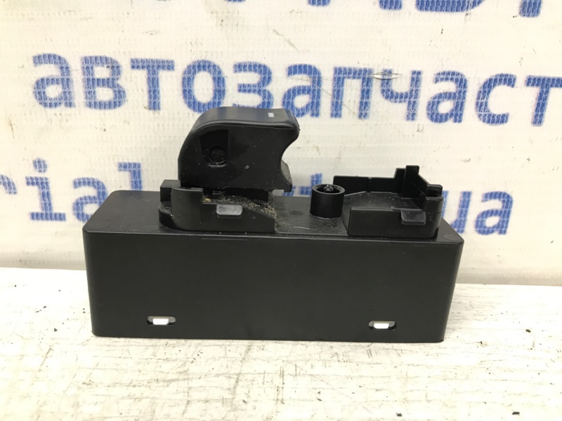 Кнопка стеклоподъемника Mazda CX 5 2011-2017 KE 2.2 diesel KD4566370 Б/У
