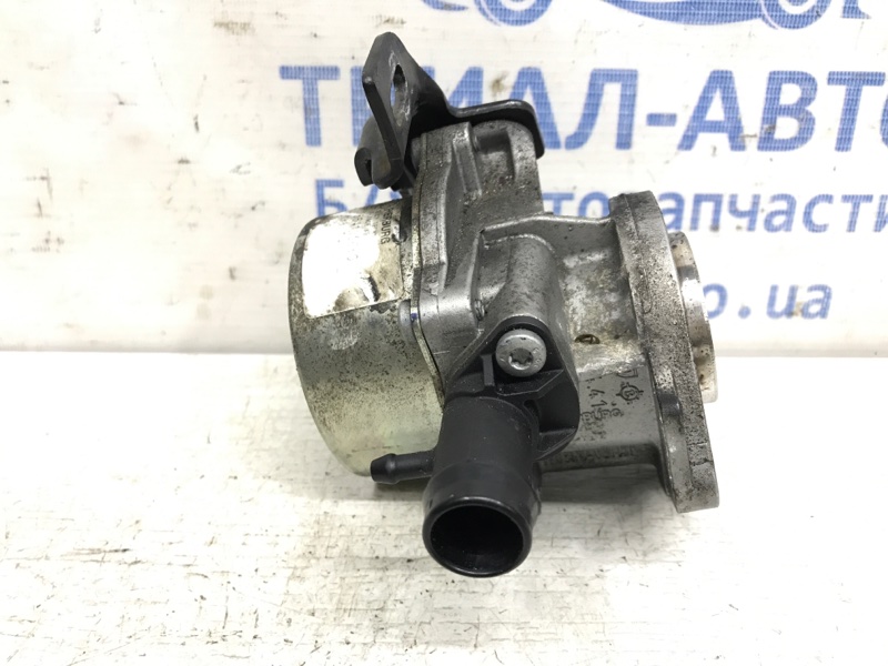 Запчасть насос вакуумный Renault Scenic 2009-2016 J95 1.5 Diesel K9K 146505272R Б/У Насос вакуумный Renault Scenic 2009-2016 J95 1.5 Diesel K9K 146505272R Б/У