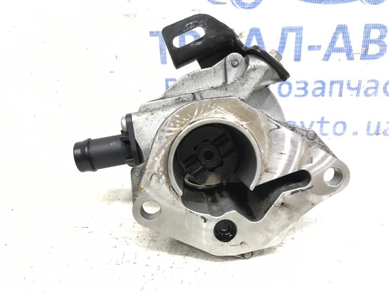 Насос вакуумный Scenic 2009-2016 J95 1.5 Diesel K9K Насос вакуумный Scenic 2009-2016 J95 1.5 Diesel K9K