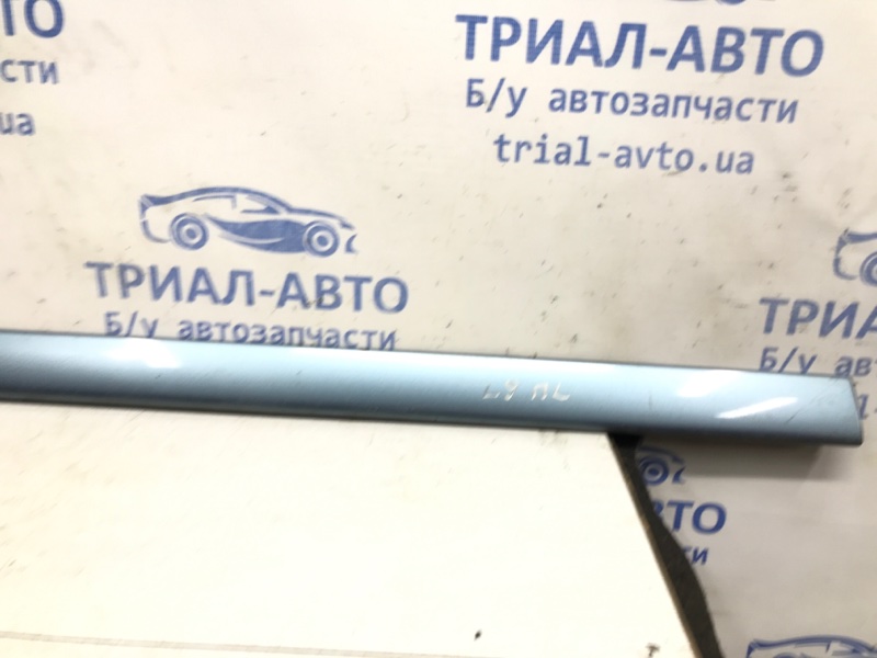 Накладка двери передняя левая Mitsubishi Lancer 9 1.6 бензин 4G18