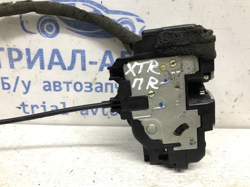 Замок двери передний правый Nissan X-Trail T31 2.5 бензин QR25DE