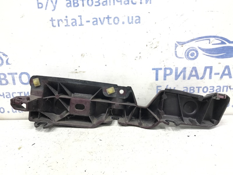 Кронштейн бампера передний левый Renault Scenic J95 1.5 Diesel K9K