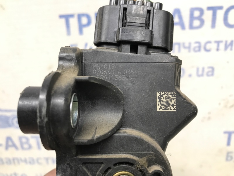 Педаль газа Outlander 2007-2012 XL 2.4 бензин 4b12