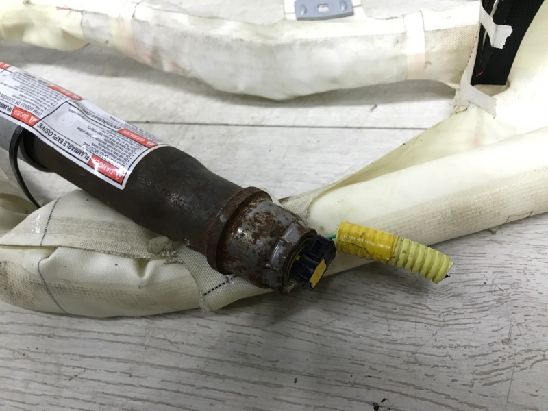 Airbag потолка(шторка) правый Mitsubishi Outlander XL 2.4 бензин 4b12 Airbag потолка(шторка) правый Mitsubishi Outlander XL 2.4 бензин 4b12