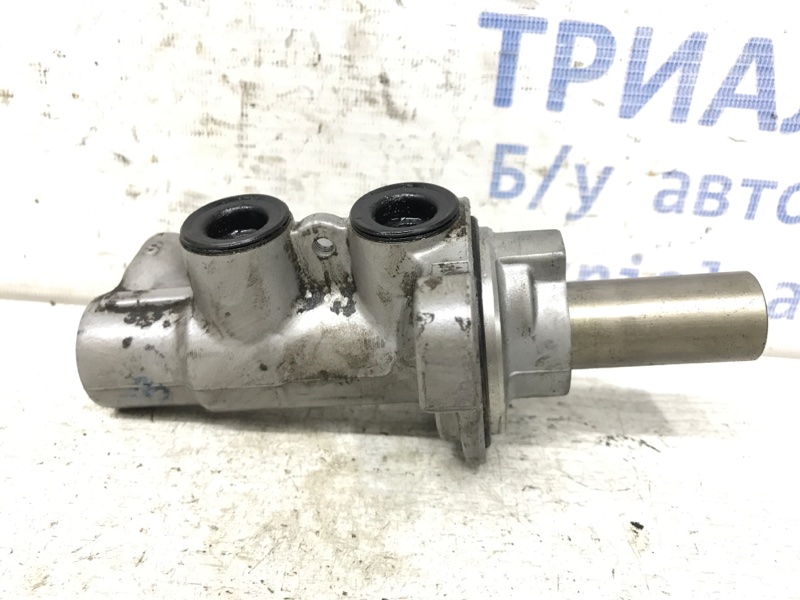 Тормозной цилиндр главный Santa fe 2012-2019 DM 2.2 diesel D4HB