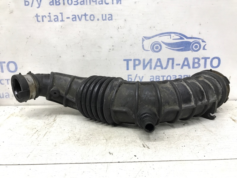 Патрубок воздушного фильтра Megane 2009-2016 3 1.5 Diesel K9K