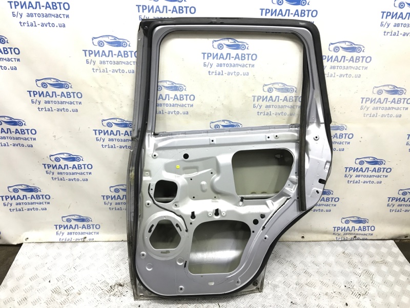 Дверь задняя правая Рестайлинг Outlander 2007-2012 XL 2.2 diesel 4N14 Дверь задняя правая Рестайлинг Outlander 2007-2012 XL 2.2 diesel 4N14