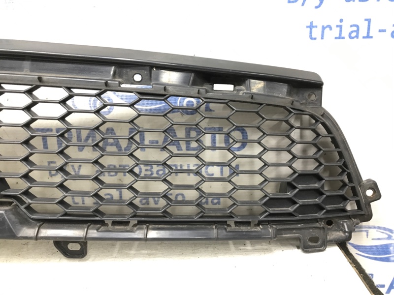 Решетка радиатора Рестайлинг Mitsubishi Outlander XL 2.2 diesel 4N14