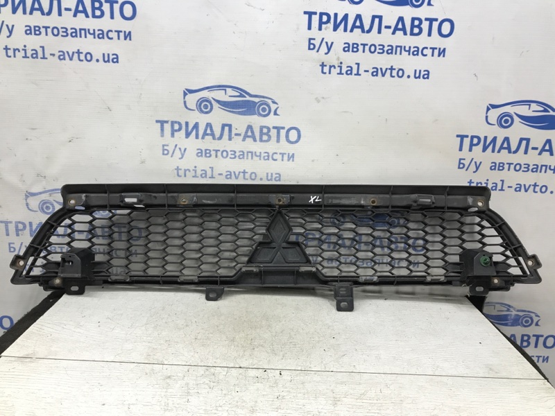 Решетка радиатора Рестайлинг Outlander 2007-2012 XL 2.2 diesel 4N14