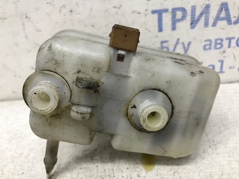 Бачок главного тормозного цилиндра Kyron 2005-2016 DJ 2.0 diesel D20Dt