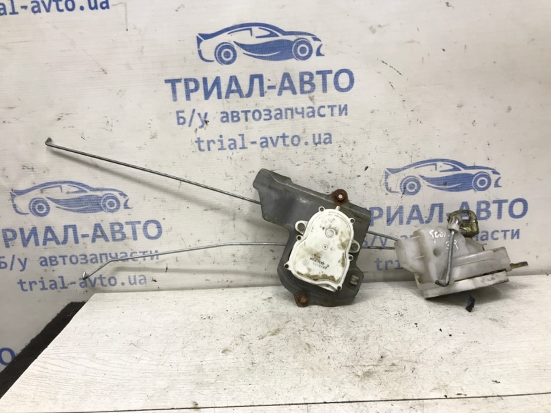 Замок двери задний правый Mitsubishi Pajero Sport 1996-2008 K9 2.5 Diesel 4D56 МКПП MR313410 Б/У